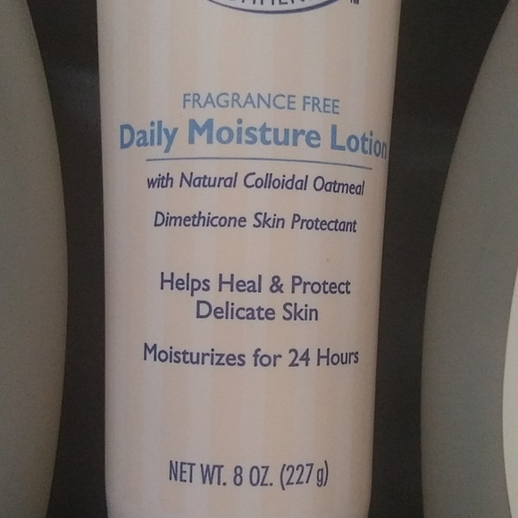 Aveeno Baby bath set - Picture 3 of 3